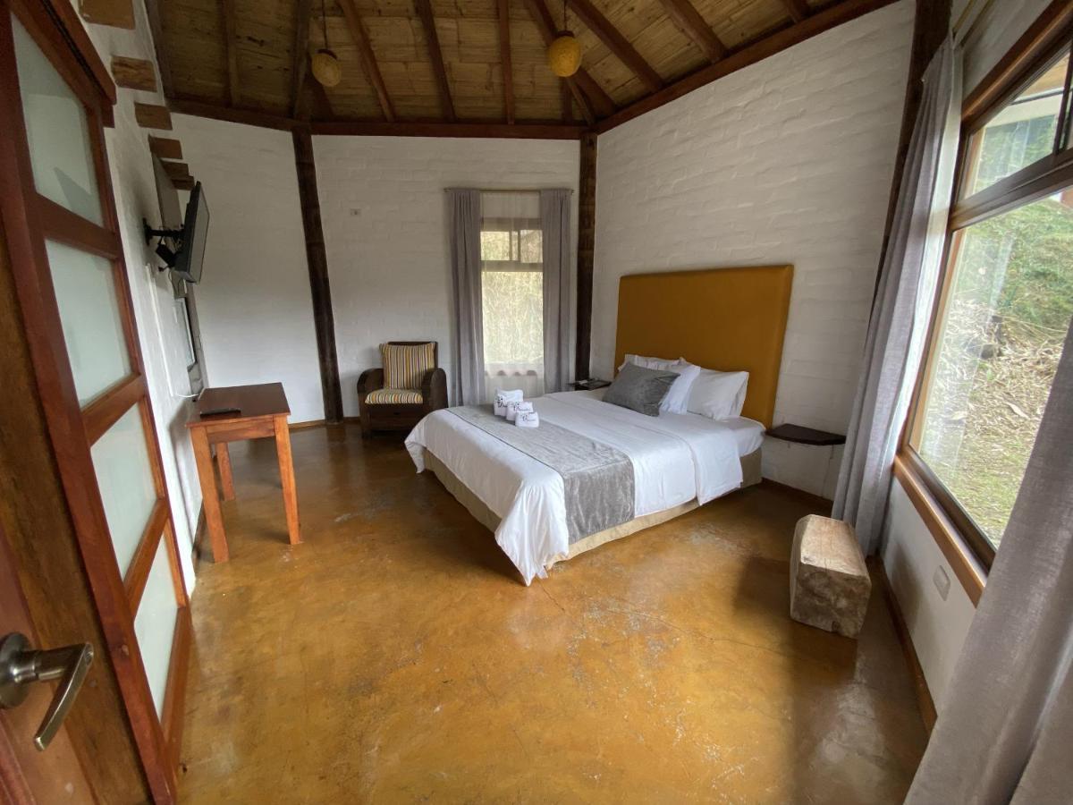 Amuntai Rainforest Lodge Palora Buitenkant foto